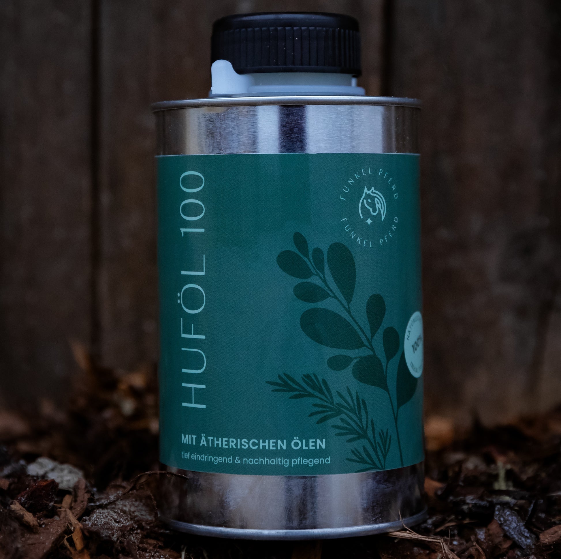 Huföl Dose mit 100% natürlichen Inhaltsstoffen und Pinseldeckel